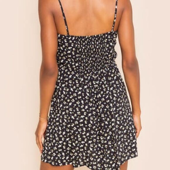 ✨ Gemma Ditsy Floral Mini Dress✨ - Picture 3 of 5